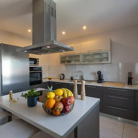 Apartment With A Parking Space Kastel Stari, - 23116