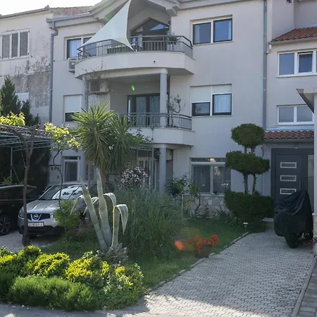 With A Parking Space Kastel Stari, - 23116